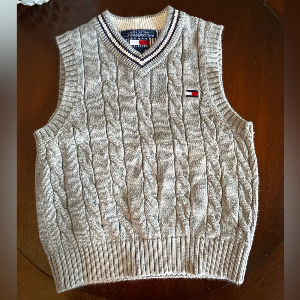 Tommy Hilfiger Grey Sweater Vest Size 4T Cotton Gray